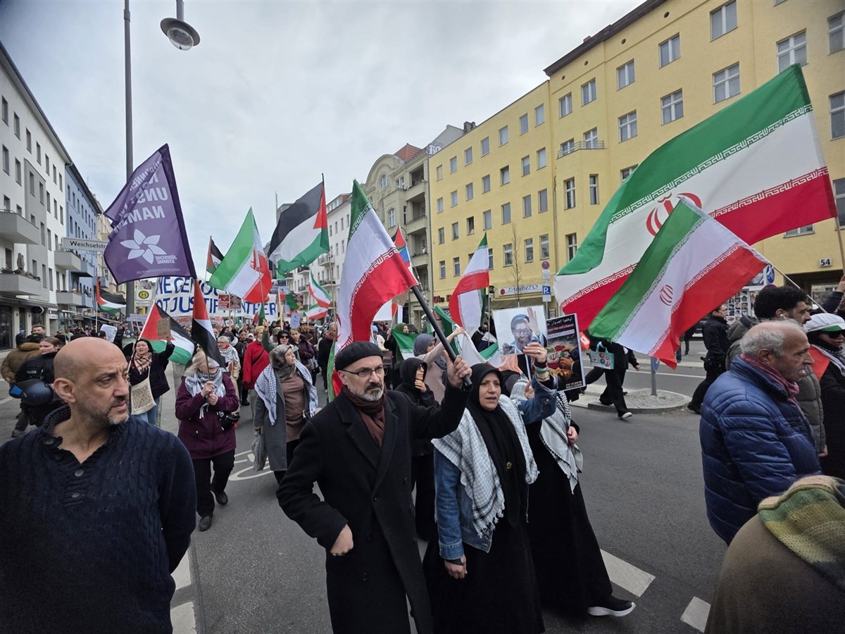 مظاهرة جماهيرية حاشدة في برلين تضامنا مع فلسطين وإيران ولبنان