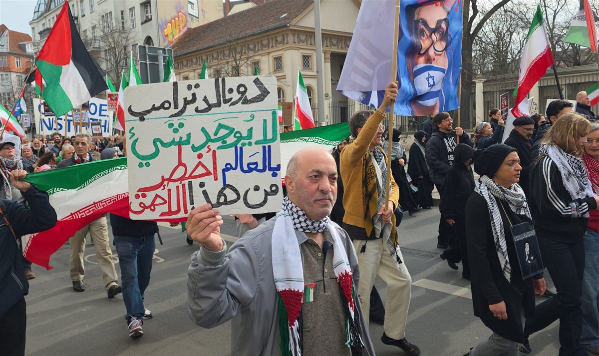 مظاهرة جماهيرية حاشدة في برلين تضامنا مع فلسطين وإيران ولبنان