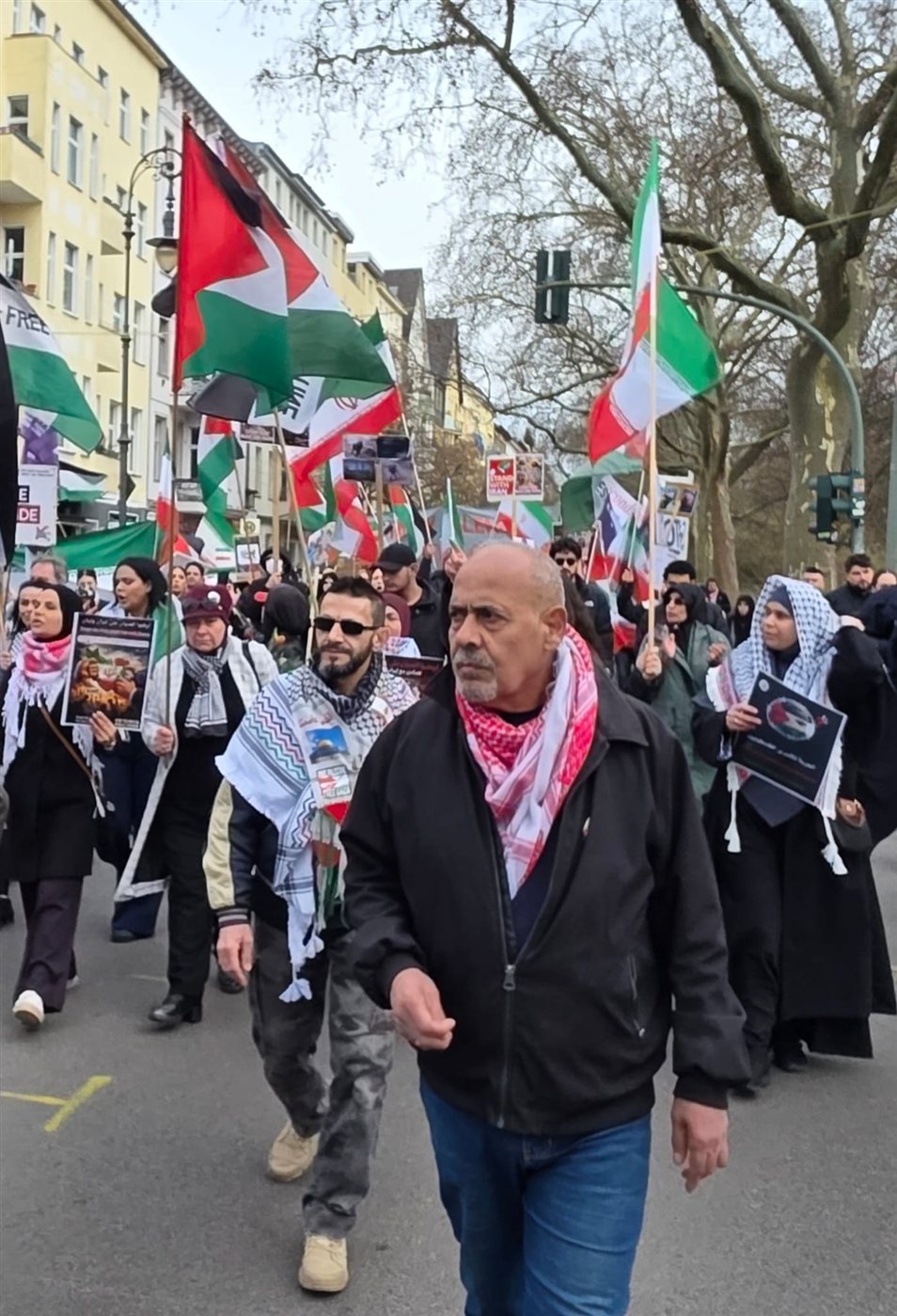 مظاهرة جماهيرية حاشدة في برلين تضامنا مع فلسطين وإيران ولبنان