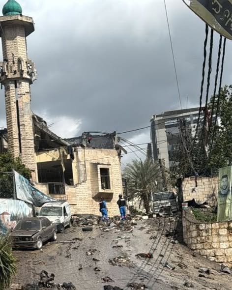 غارة تستهدف مسجد ابا الفضل العباس عليه السلام في حي السراي في النبطية