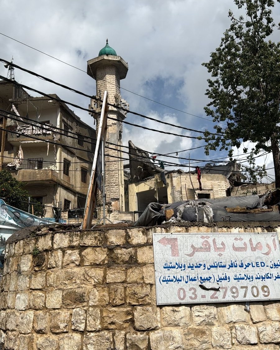 غارة تستهدف مسجد ابا الفضل العباس عليه السلام في حي السراي في النبطية