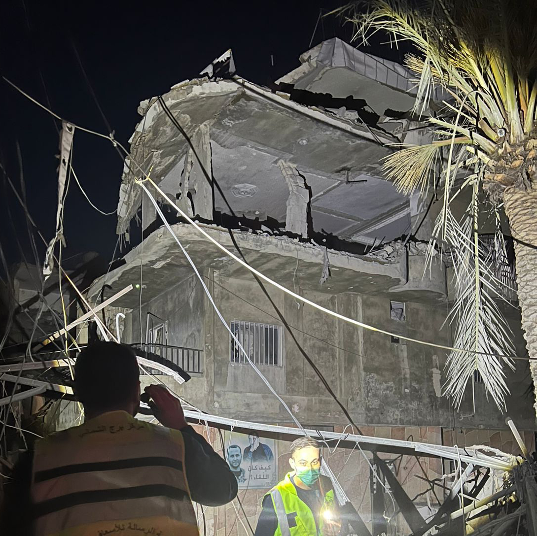 بعد التهديد ليل امس.. غارات على ضواحي صور فجرا