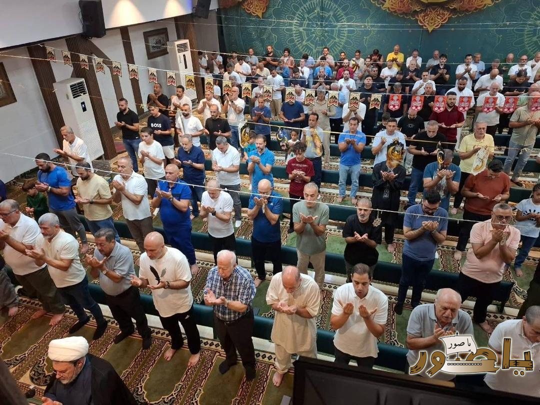 بالصور من أبيدجان: صلاة عيد الفطر في مكتب المرجع آية الله السيد محمد حسين فضل الله (قدس سره)