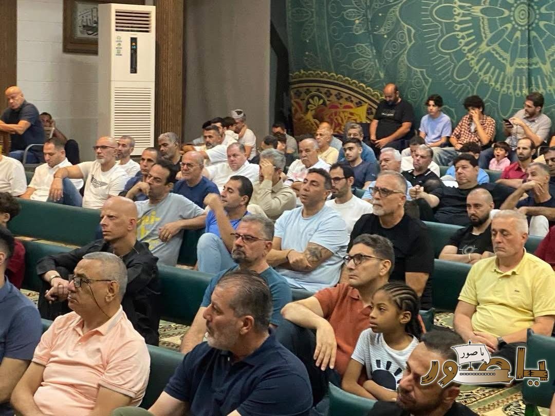 بالصور من أبيدجان: صلاة عيد الفطر في مكتب المرجع آية الله السيد محمد حسين فضل الله (قدس سره)