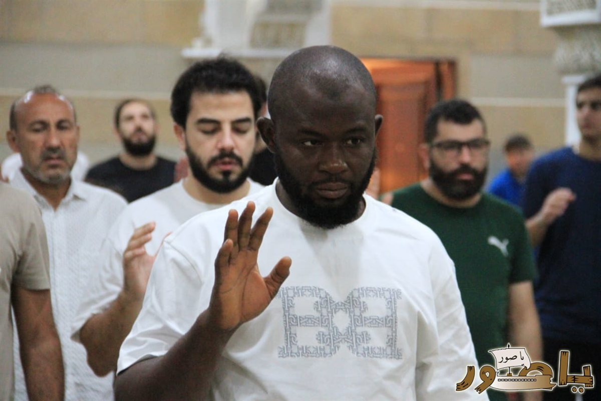 بالصور من أبيدجان: جمعية الغدير تقيم صلاة عيد الفطر المبارك