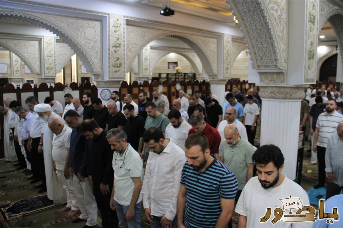 بالصور من أبيدجان: جمعية الغدير تقيم صلاة عيد الفطر المبارك