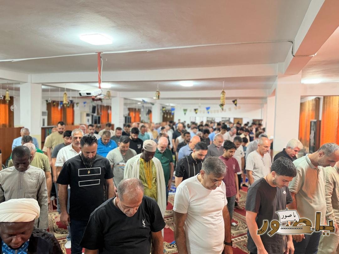 بالصور من أبيدجان: جمعية البر والتعاون تقيم صلاة عيد الفطر المبارك