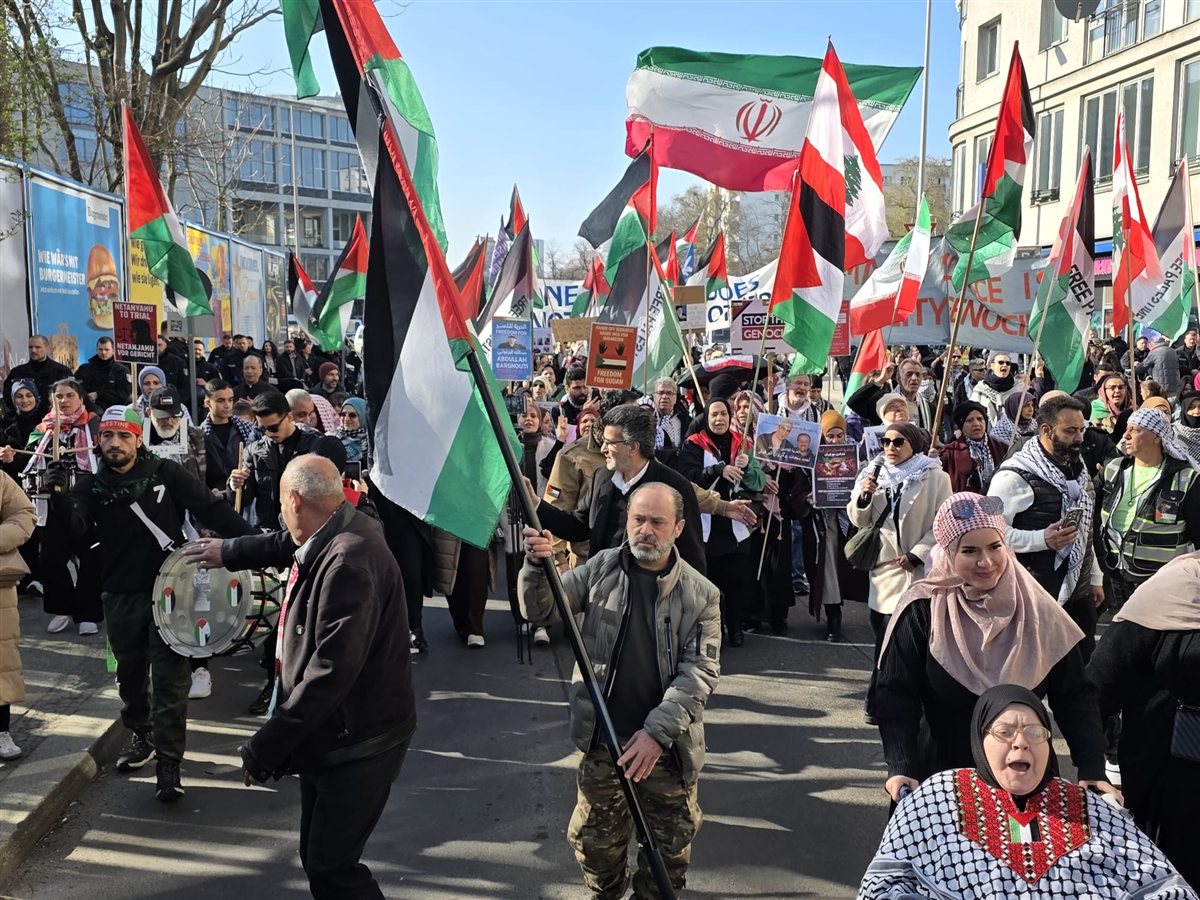 برلين: مظاهرة حاشدة رفضا للعدوان، ودفاعا عن حق الشعوب في الحرية والسيادة
