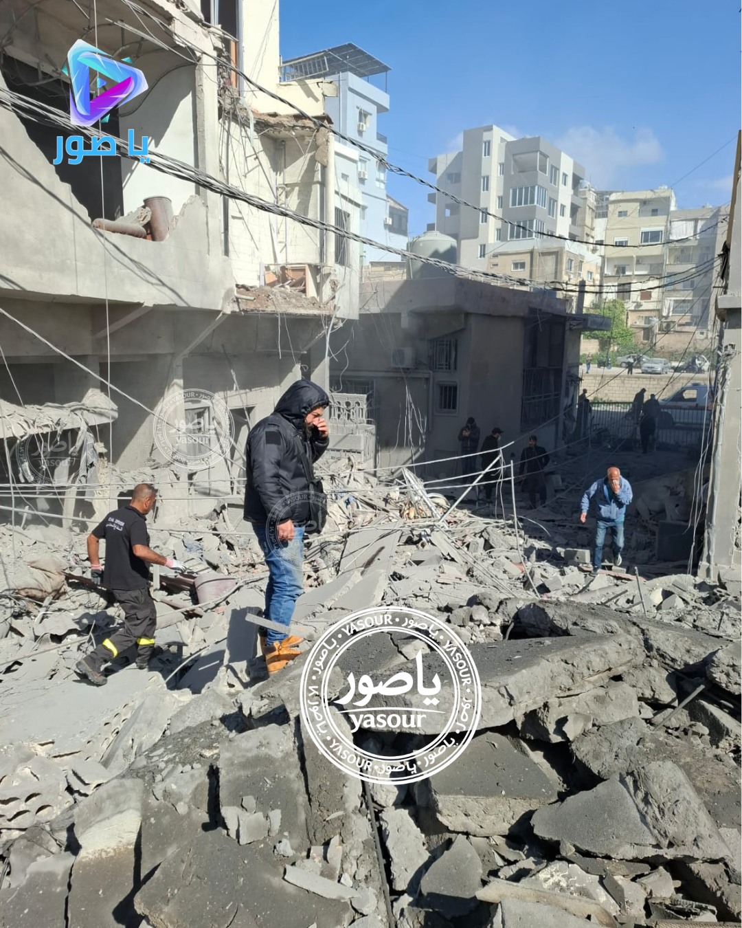 دمار كبير في محيط المبنى المستهدف في حي النبي اسماعيل في مدينة صور