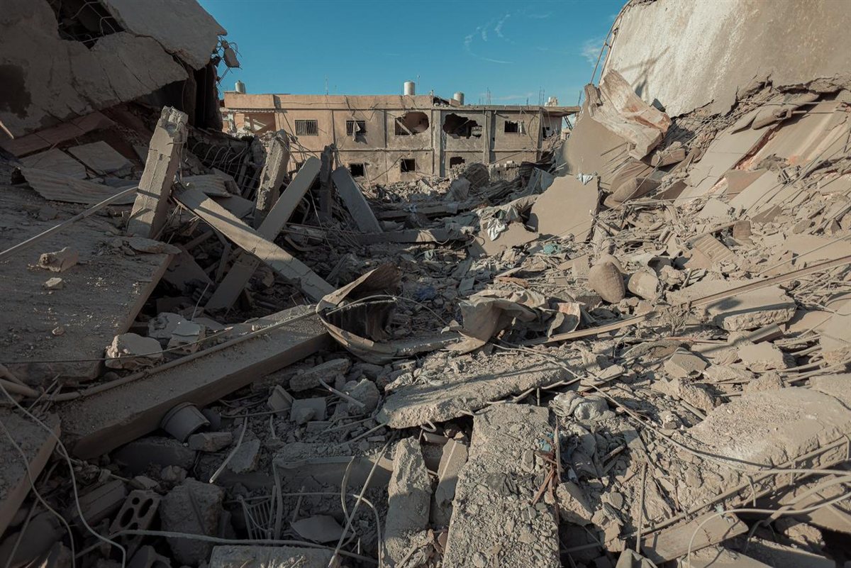 اضرار الغارات التي استهدفت المساكن الشعبية - صور هذا اليوم