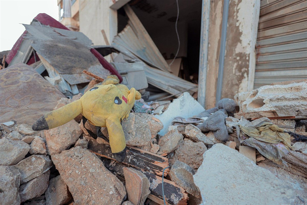 اضرار الغارات التي استهدفت المساكن الشعبية - صور هذا اليوم