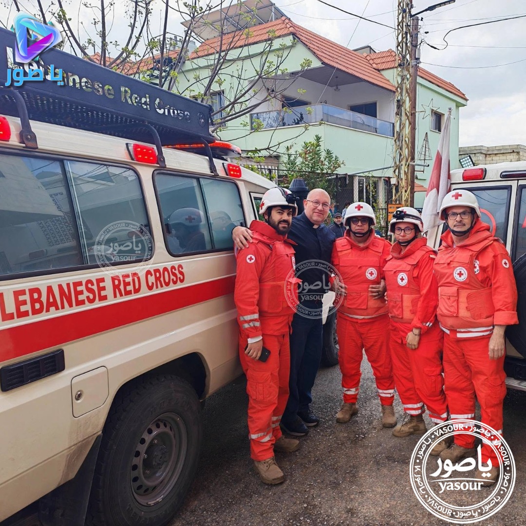 انقاذ مسنين جنوبيين من آل بطرس هم رجل وزوجته من منزلهما في بلدة قانا الجنوبية ونقلهما الى مكان آمن