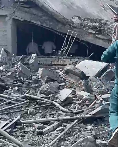 مأساة في السكسكية: ارتقاء 4 مواطنين واصابة ثمانية بجروح جراء الغارة التي استهدفت منزلا