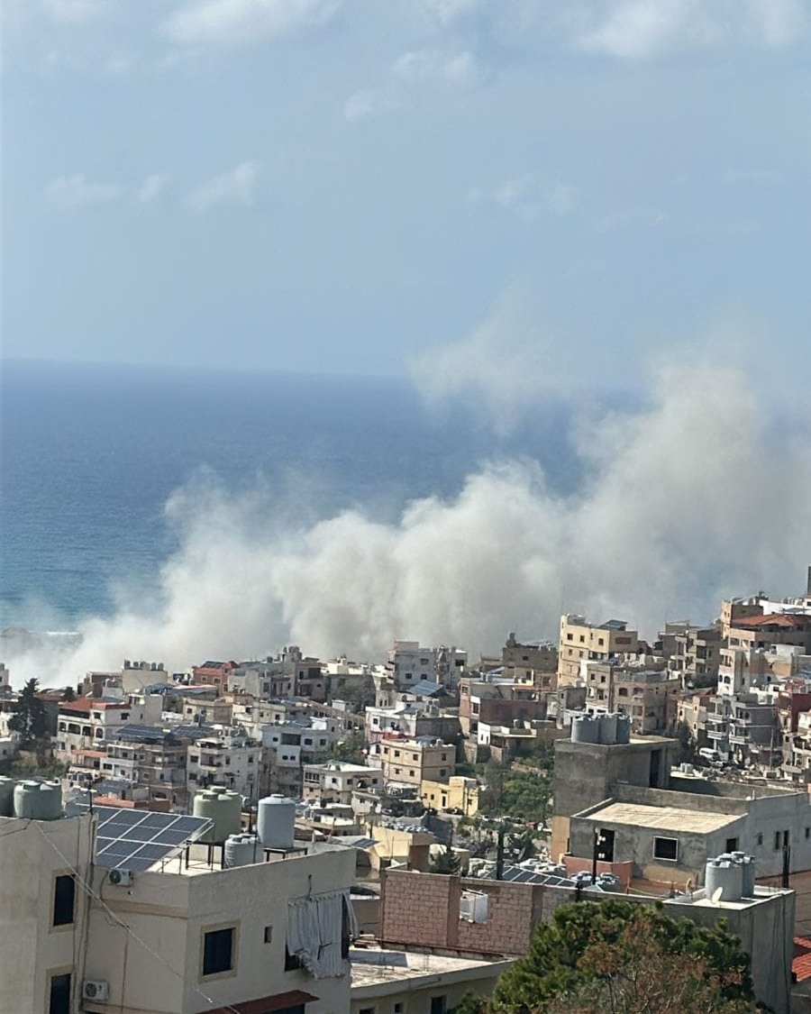 مأساة في السكسكية: ارتقاء 4 مواطنين واصابة ثمانية بجروح جراء الغارة التي استهدفت منزلا