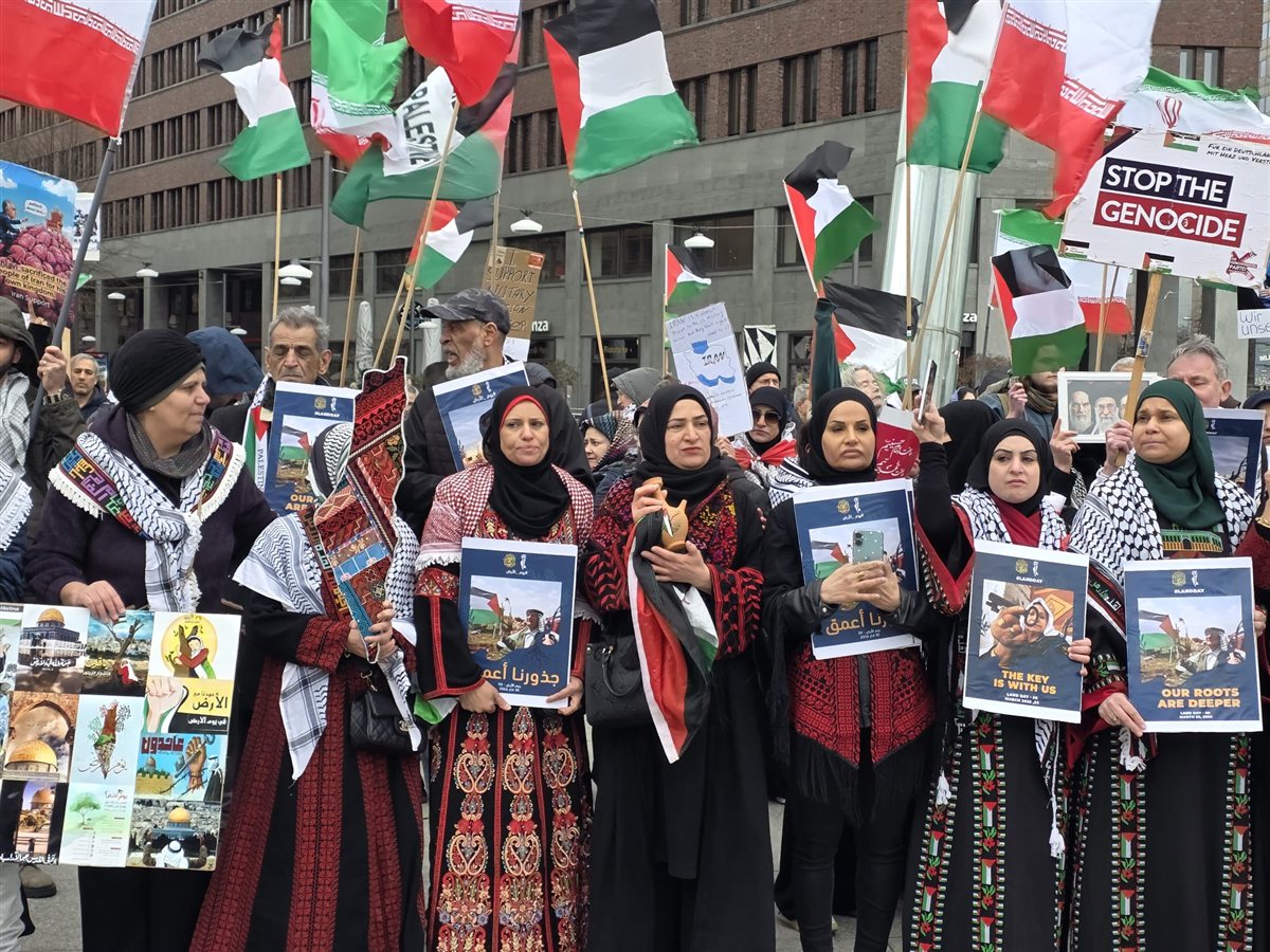 وقفة جماهيرية حاشدة في برلين إحياء للذكرى الخمسين ليوم الأرض