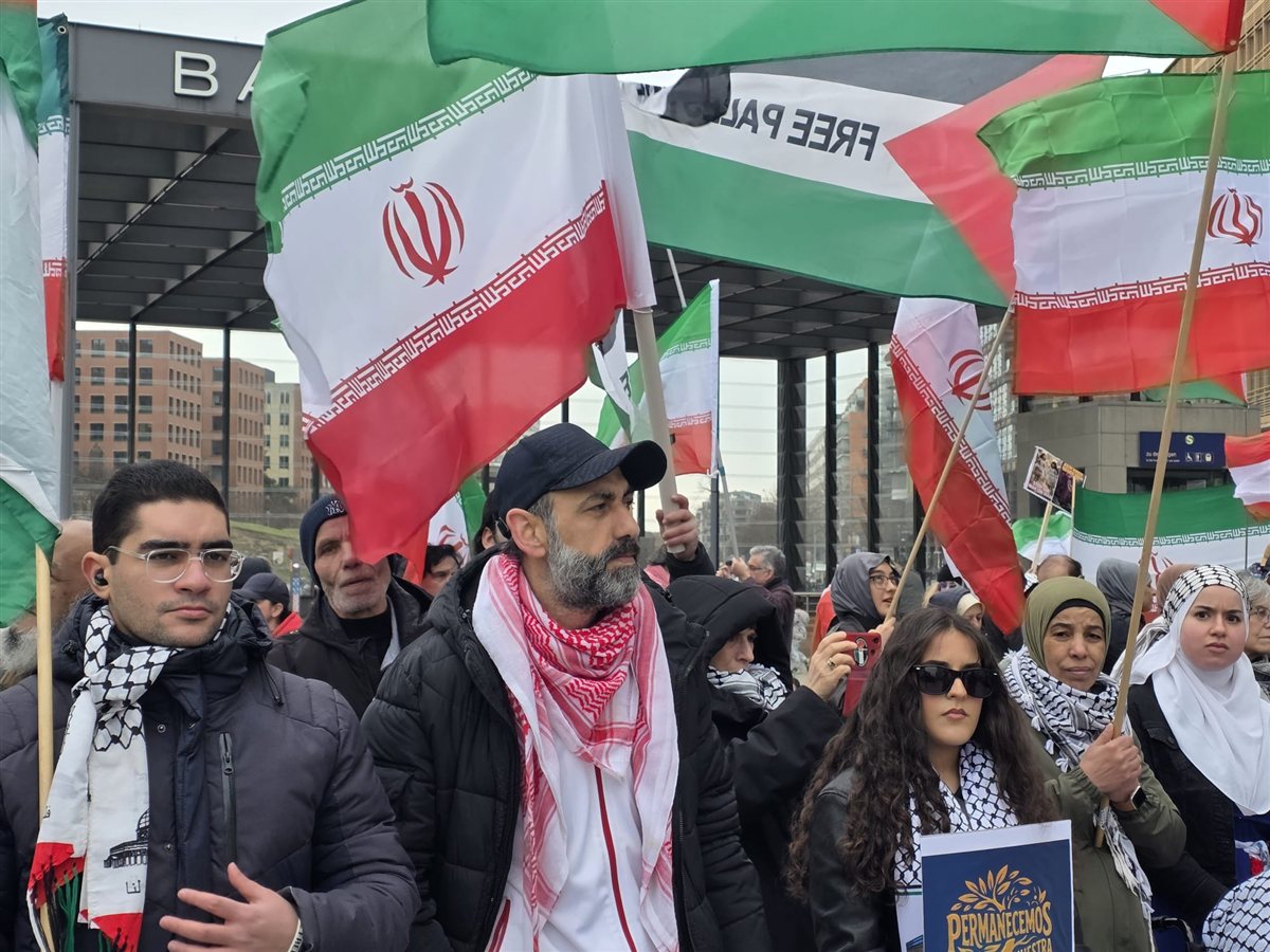 وقفة جماهيرية حاشدة في برلين إحياء للذكرى الخمسين ليوم الأرض