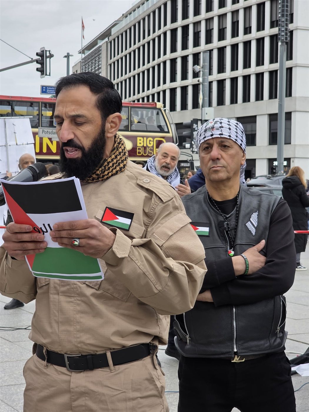 وقفة جماهيرية حاشدة في برلين إحياء للذكرى الخمسين ليوم الأرض