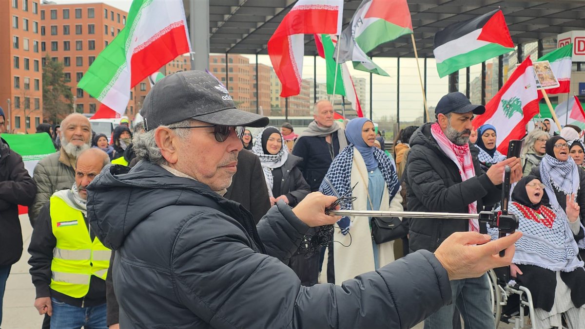 وقفة جماهيرية حاشدة في برلين إحياء للذكرى الخمسين ليوم الأرض