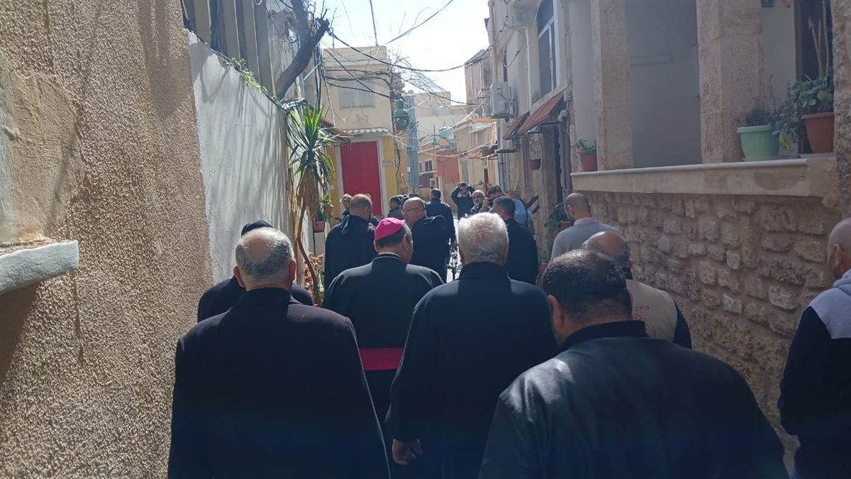 كاريتاس - لبنان سيرت قافلة إغاثية إلى القرى الحدودية تعزيزا للصمود وترسيخا لارتباط الأهالي بأرضهم