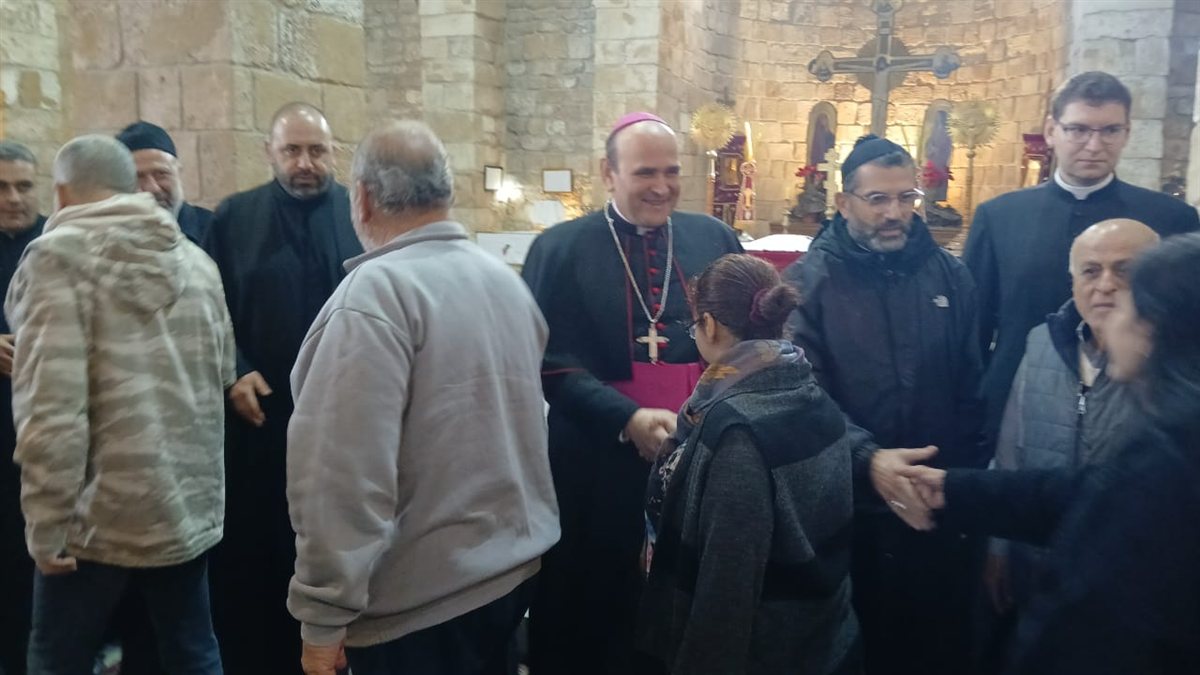 كاريتاس - لبنان سيرت قافلة إغاثية إلى القرى الحدودية تعزيزا للصمود وترسيخا لارتباط الأهالي بأرضهم