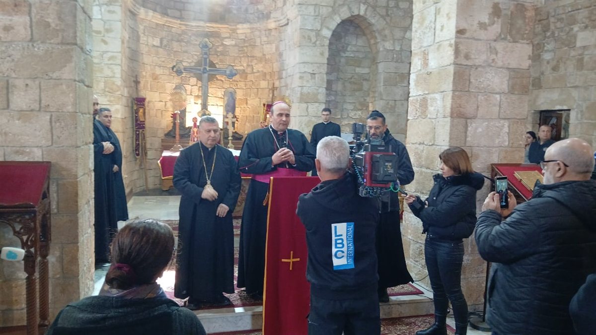 كاريتاس - لبنان سيرت قافلة إغاثية إلى القرى الحدودية تعزيزا للصمود وترسيخا لارتباط الأهالي بأرضهم