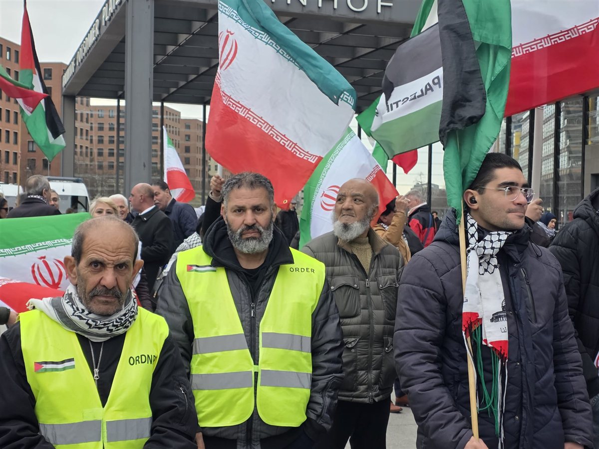 وقفة جماهيرية حاشدة في برلين إحياء للذكرى الخمسين ليوم الأرض