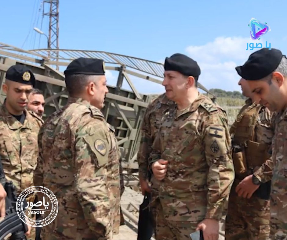 قائد الجيش العماد رودولف هيكل جال في الجنوب  4