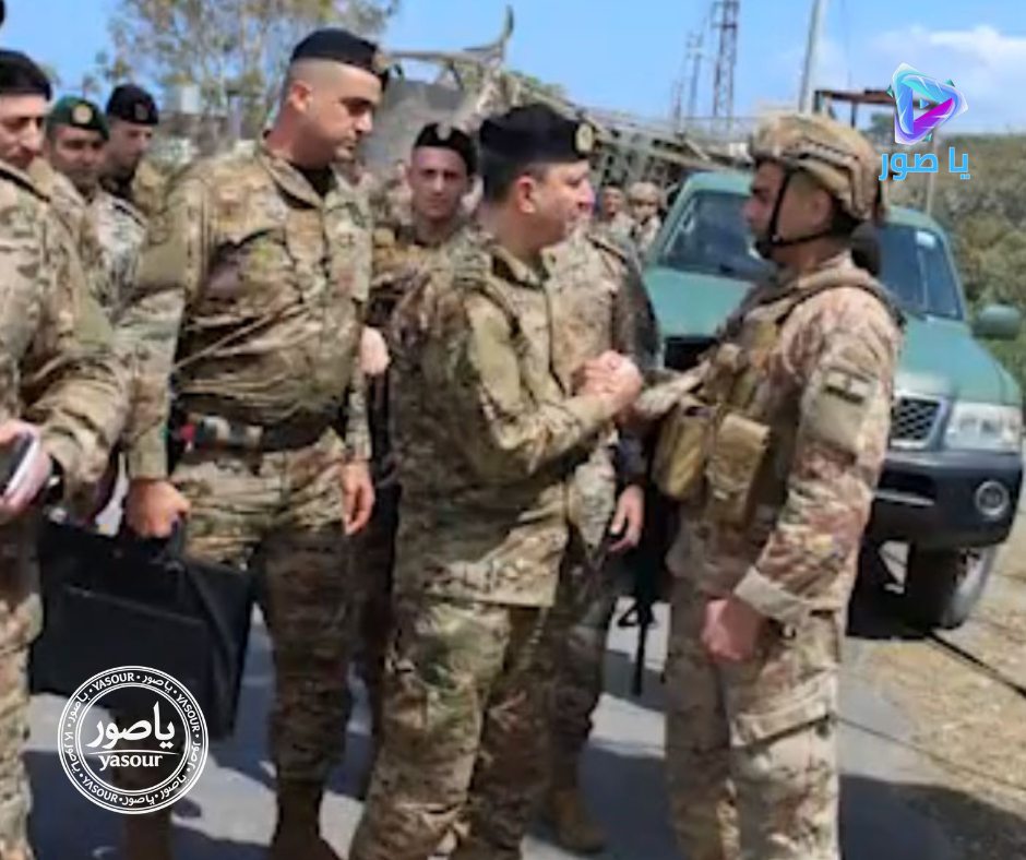 قائد الجيش العماد رودولف هيكل جال في الجنوب 1