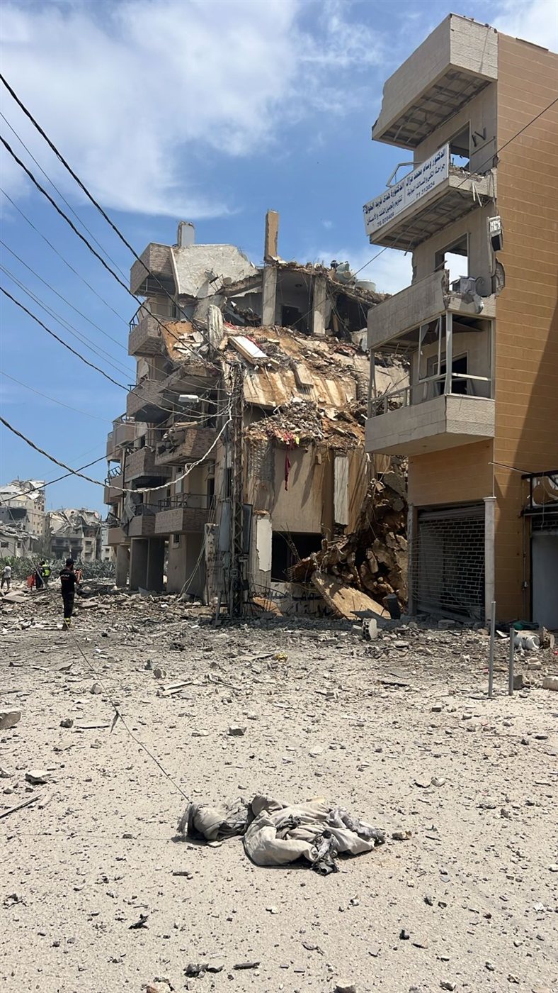 محيط مستشفى حيرام استهدفت مبنى 1