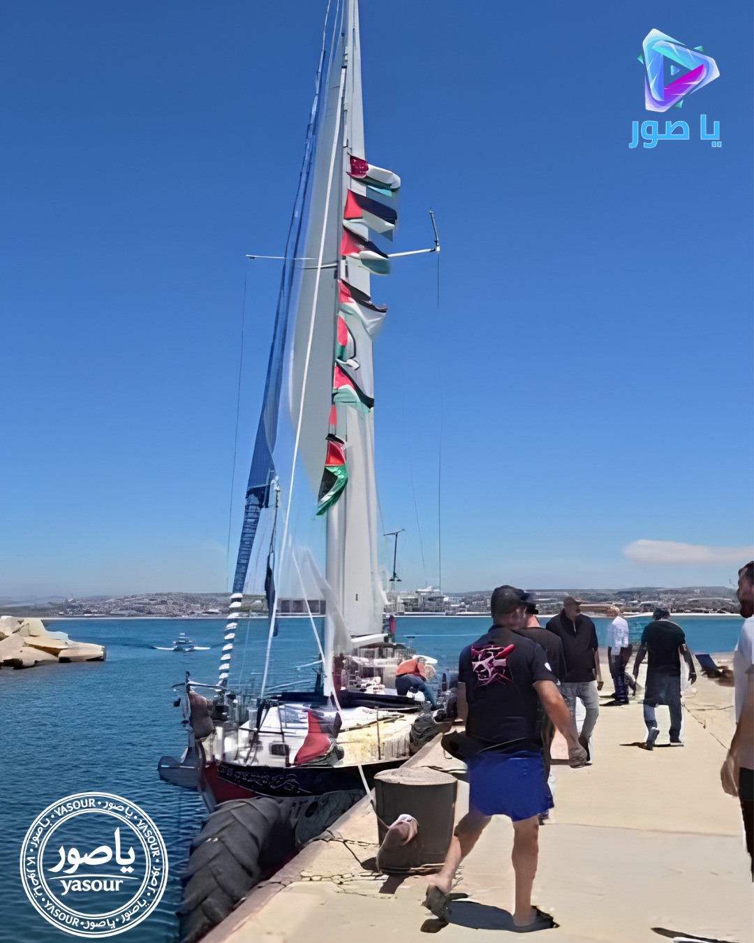 العثور على مركب هائم وغير مأهول تابع لقافلة كسر الحصار عن غزة قبالة شاطيء مدينة صور 2