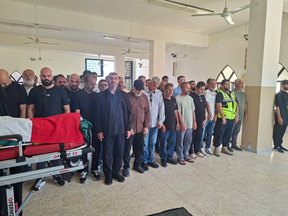شيّعت مدينة صور ابنتها الشابة لمى طلال بسما 2