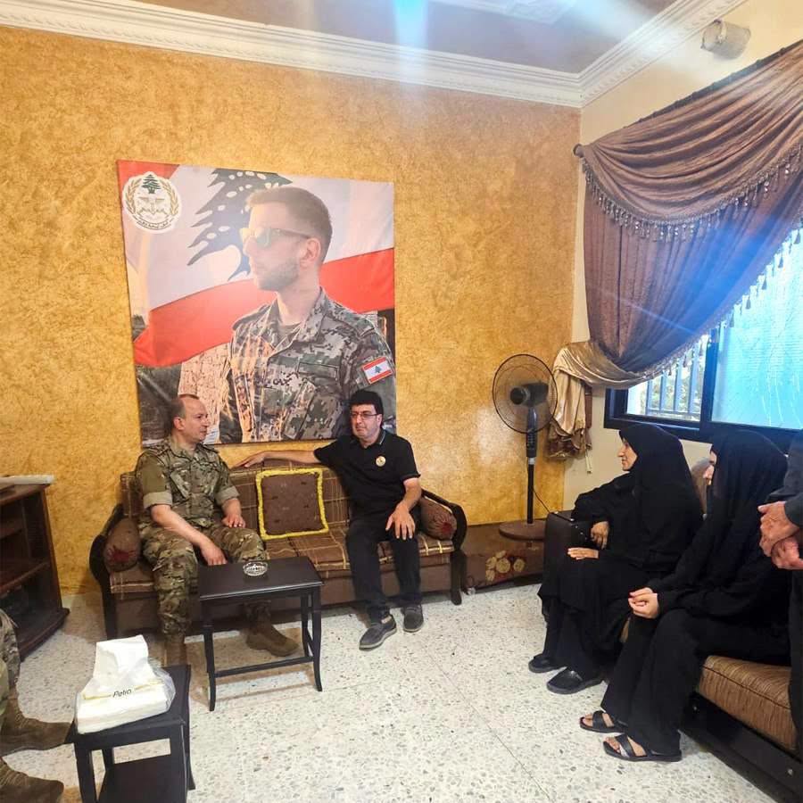 قائد الجيش يتفقّد وحدات منتشرة في الجنوب 3
