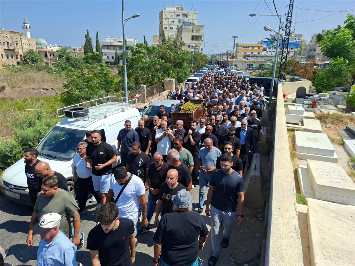 مدينة صور وبلدة بيوت السياد شيعا فقيد الشباب السيد عصام هاشم
