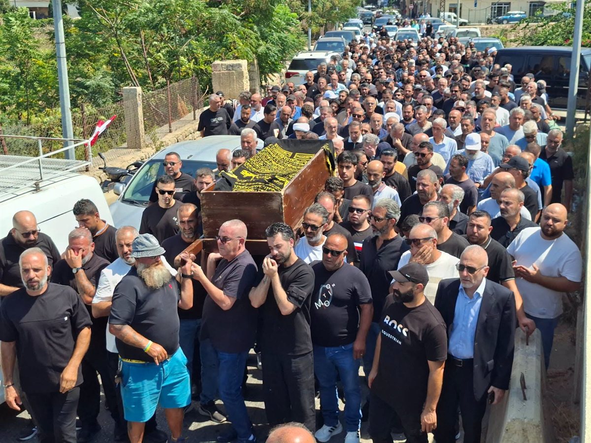 مدينة صور وبلدة بيوت السياد شيعا فقيد الشباب السيد عصام هاشم