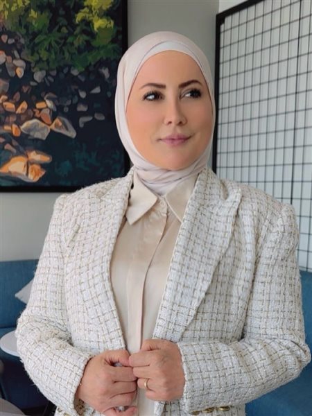 وفاء بيضون