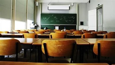المدارس الرسمية بين فشل الدعم الدولي وعبء الأهل: رسوم جديدة تُهدد مجانية التعليم
