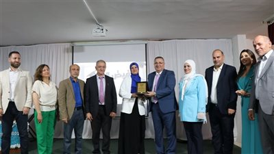 احتفال في مدرسة كفررمان المتوسطة الرسمية الاولى بمناسبة اختتام العام الدراسي