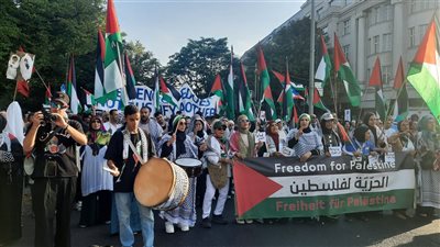 تظاهرة حاشدة جالت عدد من الشوارع الالمانية في العاصمة برلين تضامناً مع فلسطين