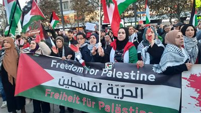 تظاهرة احتجاجية على زيارة الرئيس الأمريكي لبرلين