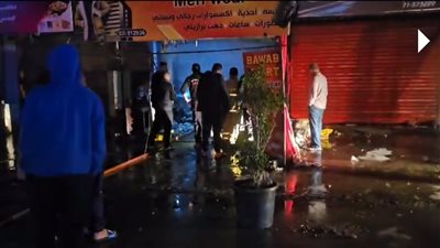 فجراً: احتراق محل تجاري في المساكن الشعبية - صور