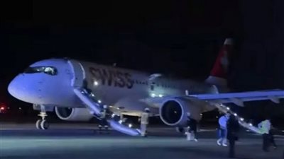 بعد هبوط اضطراري لطائرة سويسرية في النمسا.. وفاة مضيف بعد مرور أسبوع على الحادث