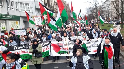  تظاهرة حاشدة جالت بعدد من الشوارع الألمانية دعماً لفلسطين وغزة