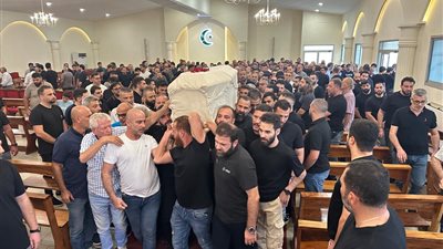 بالصور المؤثرة: تشييع حزين لفقيد الشباب والإغتراب المرحوم محمد حسين الشيخ شور