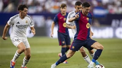 صراع مشتعل على لقب الليغا.. برشلونة يتمسك بالصدارة وريال مدريد يلاحقه