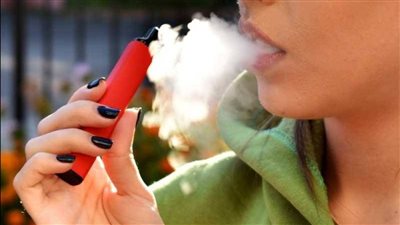 دراسة تربط بين السجائر الإلكترونية والسرطان