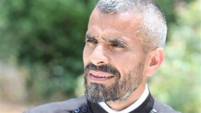 الأب مجدي علاوي يتعرض لحادث سير.. وهذا وضعه الصحي