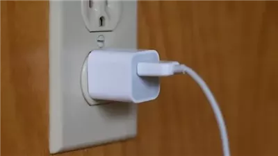 هل يمكننا ترك أجهزة الشحن موصولة بالكهرباء طوال الوقت؟