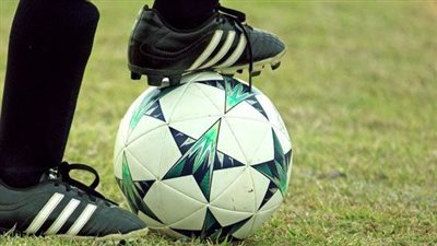 لاعب متهم بالخيانة.. وسياسي يدافع عنه