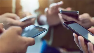 7 عادات استخدام للهواتف الذكية.. تعزز قوة الدماغ