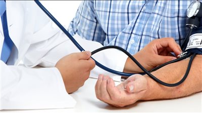 أطعمة شائعة قد ترفع ضغط الدم.. ابتعدوا عنها
